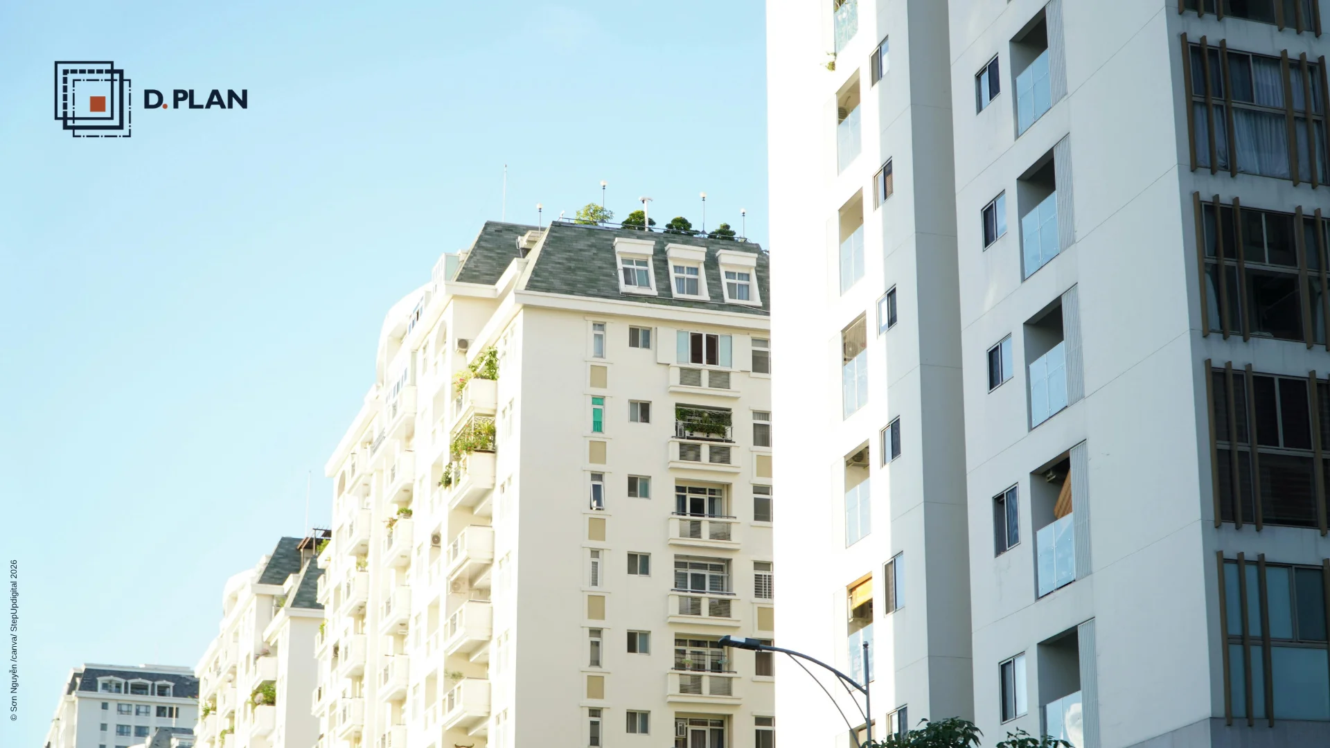 Façades lumineuses d'immeubles résidentiels gérés par un bailleur social.